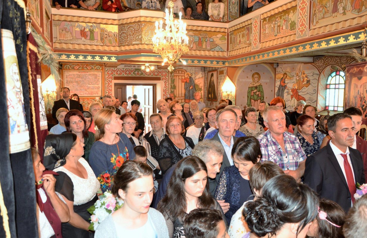 Slujiri arhierești și hramuri în Duminica a 8-a după Rusalii 13949