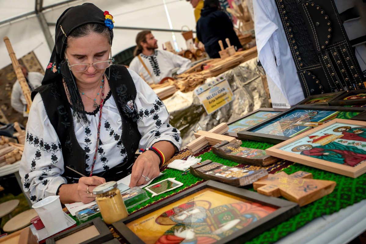 Târgul de Fete de pe Muntele Găina, la Centenarul Marii Uniri 13853