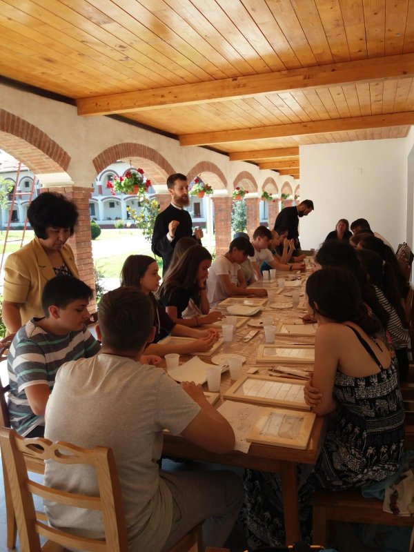 Tabără de pictură „Icoana în suflet de copil” 13796