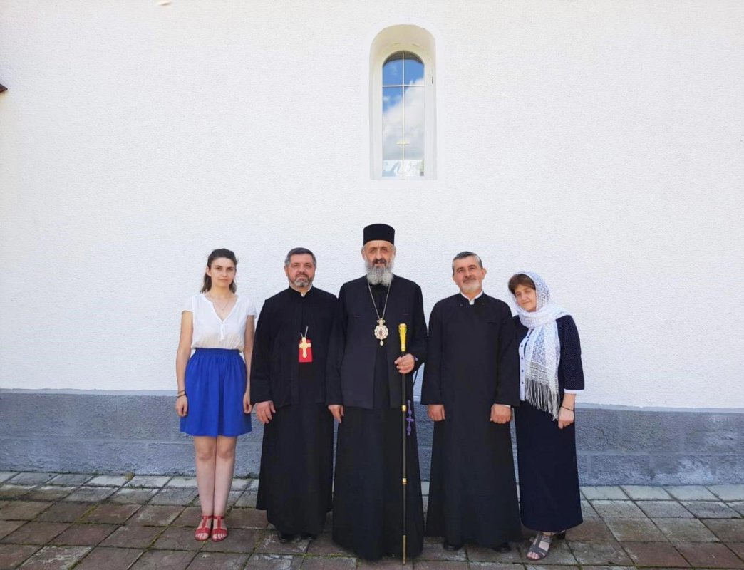 Vizite pastorale în mai multe parohii din Protopopiatul Câmpeni 13772