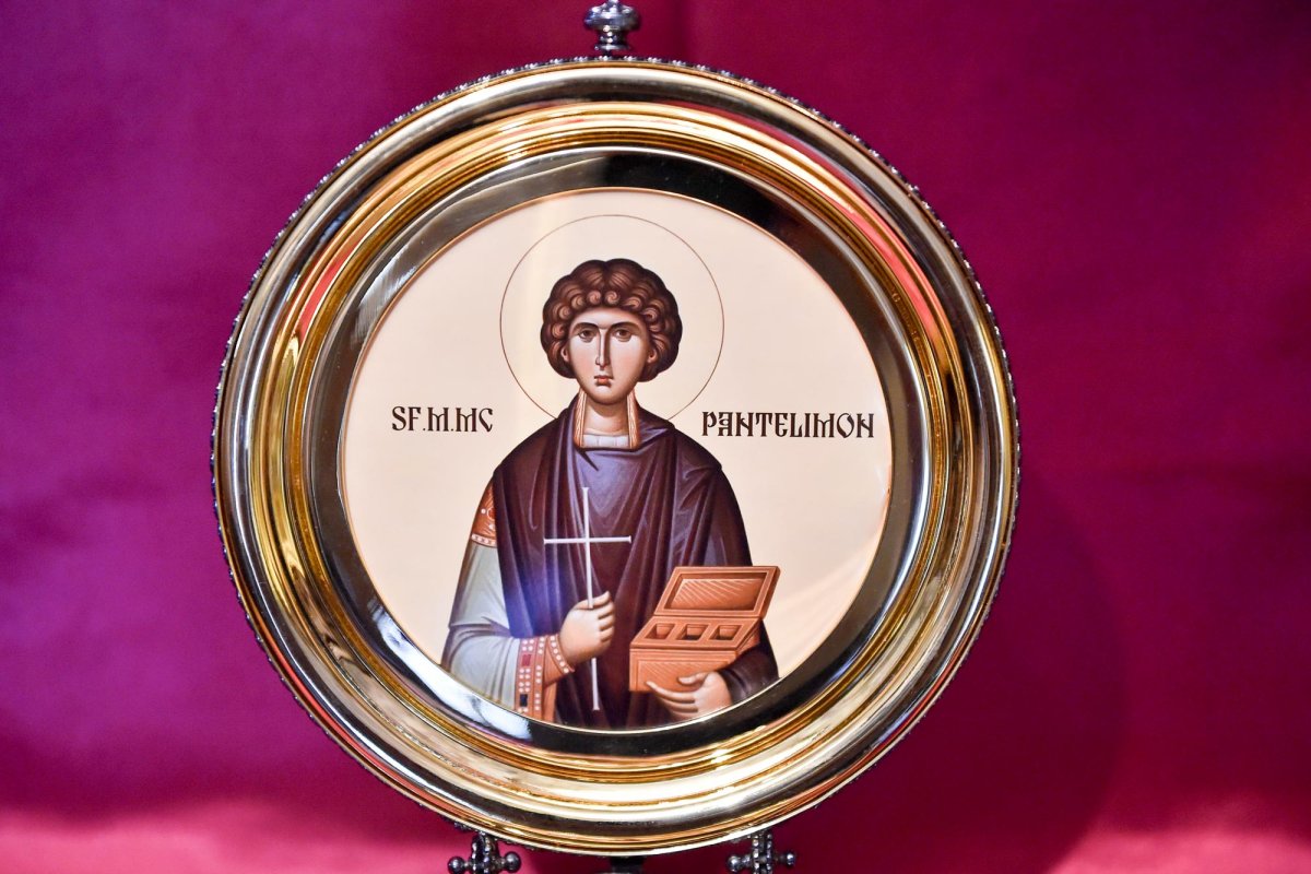 Istoria unei foste mănăstiri închinate Sfântului Pantelimon 13736