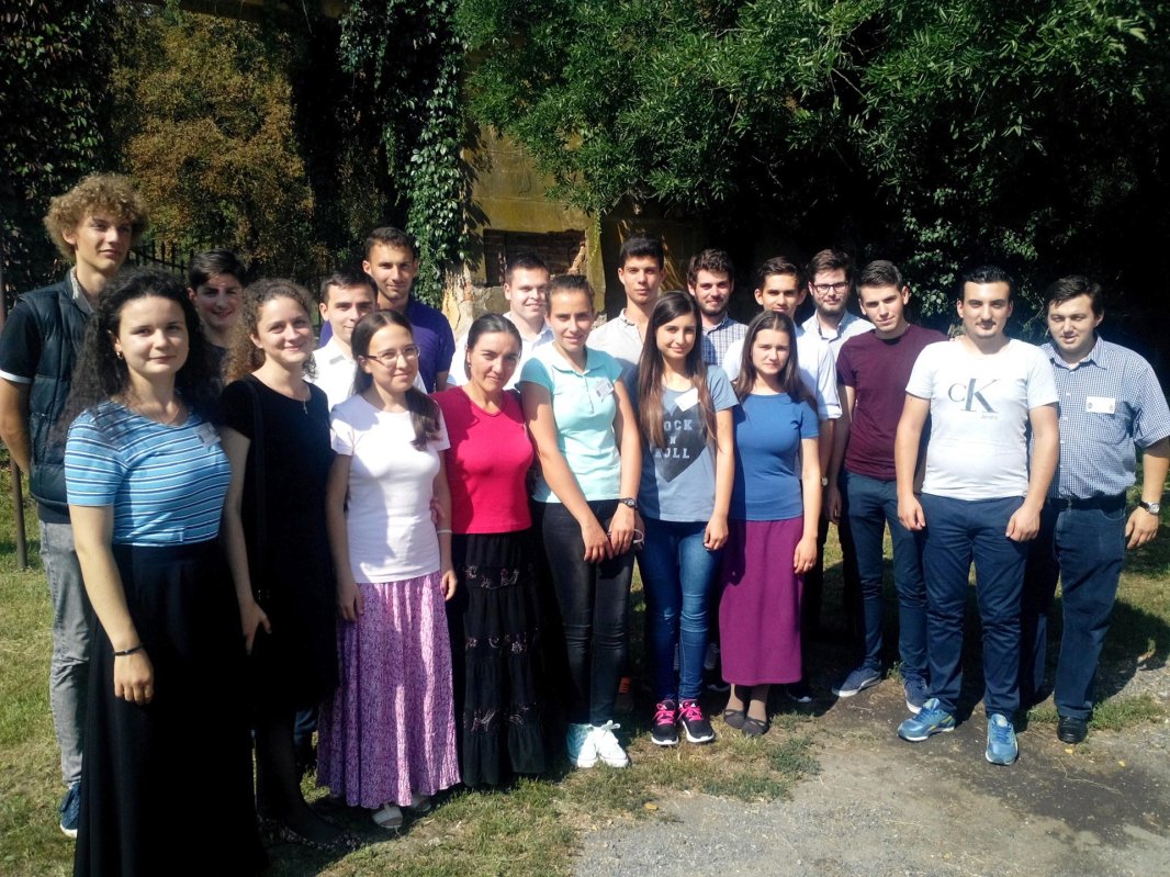 Răsplată pentru elevii merituoși 13584