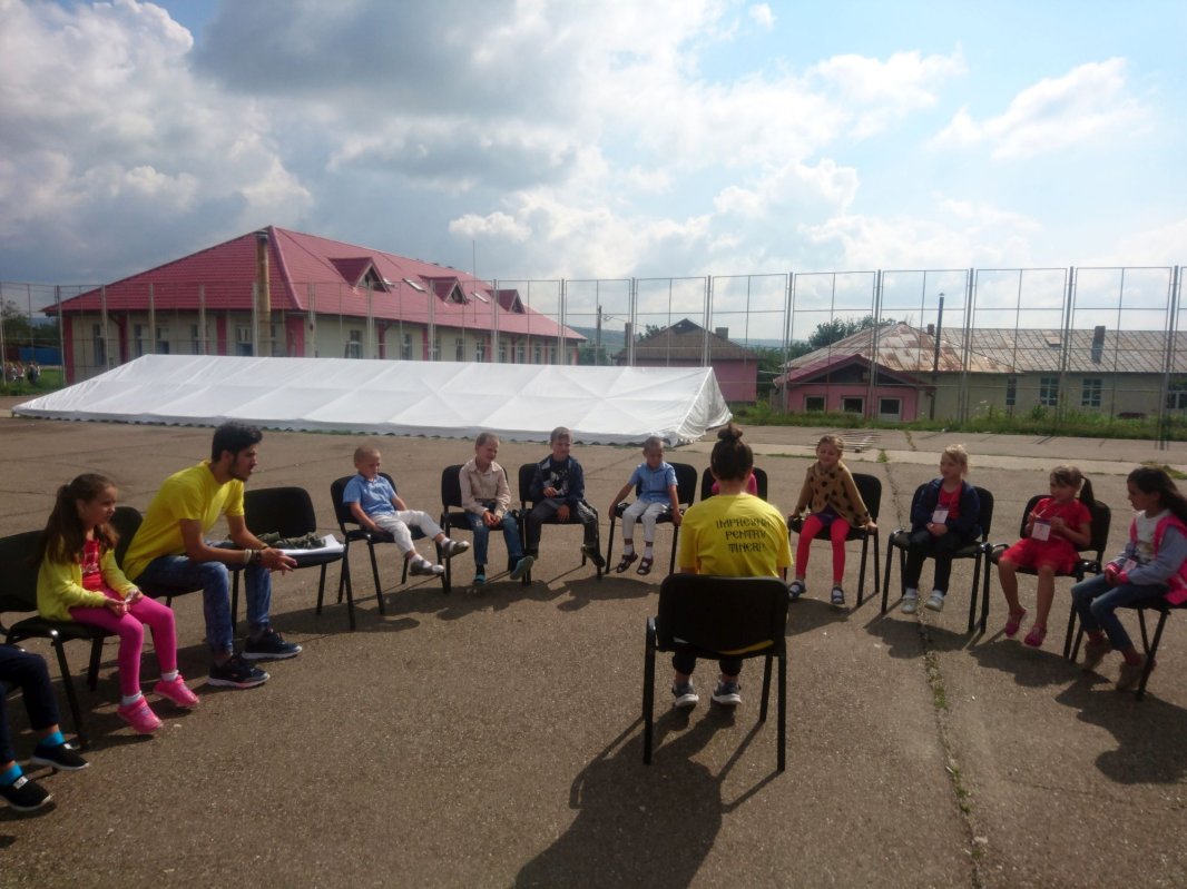 Tabăra din satul Bâcu - cum să prinzi esenţialul într-o zi 13566