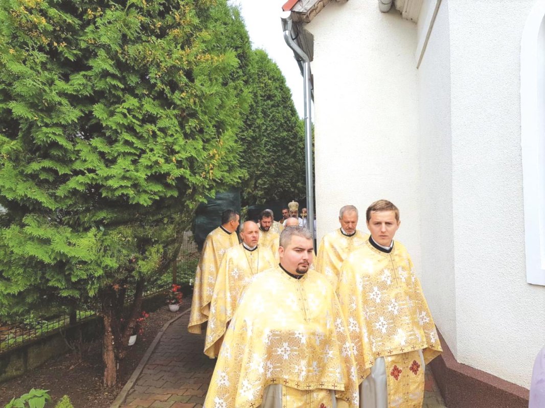 Slujiri arhierești în Duminica a 9-a după Rusalii 13510