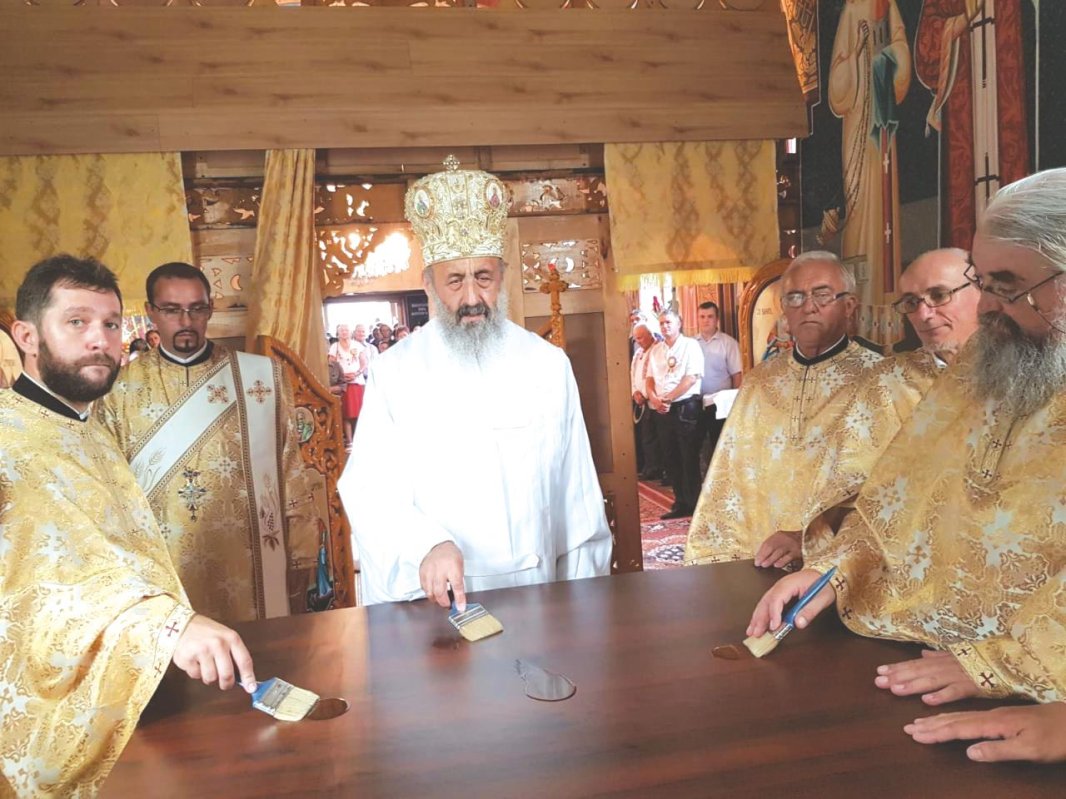 Slujiri arhierești în Duminica a 9-a după Rusalii 13511