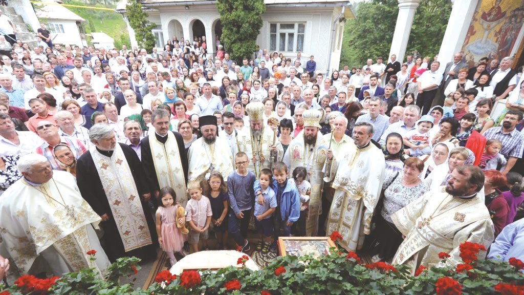 Slujiri arhierești în Duminica a 9-a după Rusalii 13515