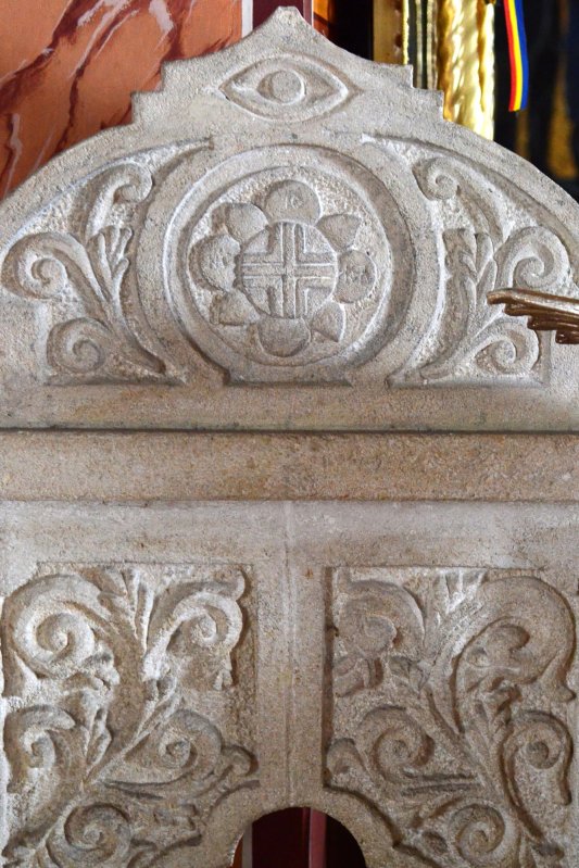 Când piatra transmite duh 13459