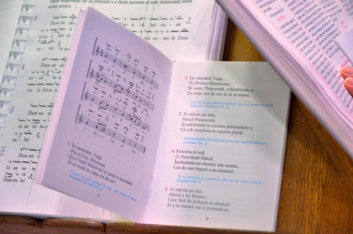 Programul liturgic în perioada Postului Maicii Domnului 13482