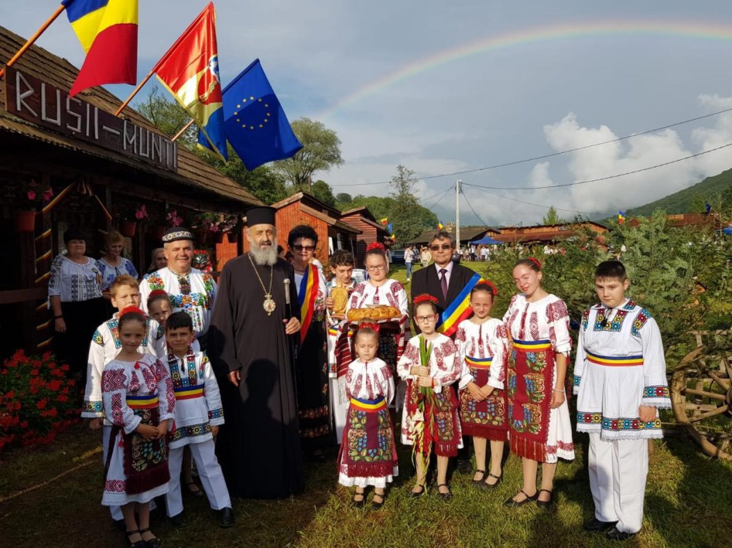 Vizite arhierești în județul Mureș 13429