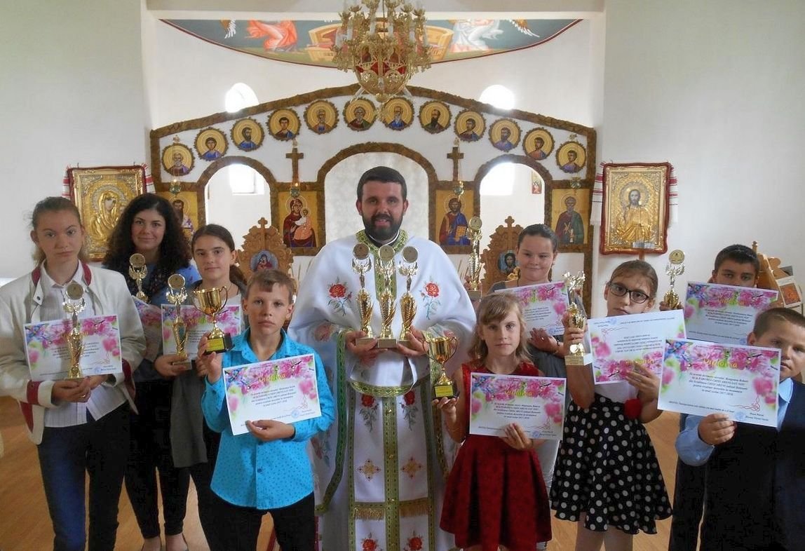 Proiectul misionar-filantropic „Şcoala luminii”, în parohiile Chişcăreni şi Sat Nou 13336