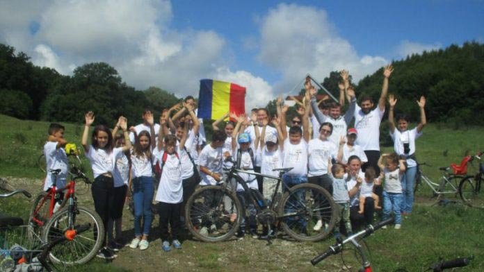 Tabără pentru copii și adolescenți la Coveș, Sibiu 13350