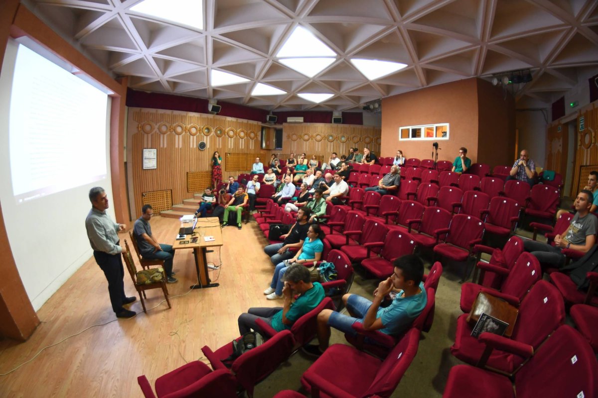 Artistul fotograf Andrei Baciu a vernisat la Iaşi două expoziţii 13271