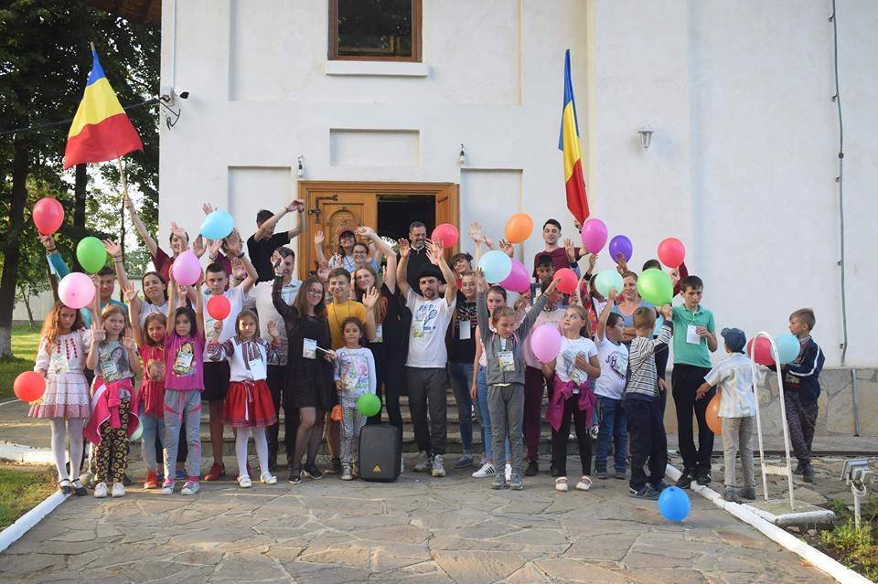 „Tabăra din pridvorul satului”, pentru prima dată la Hândreşti 13266