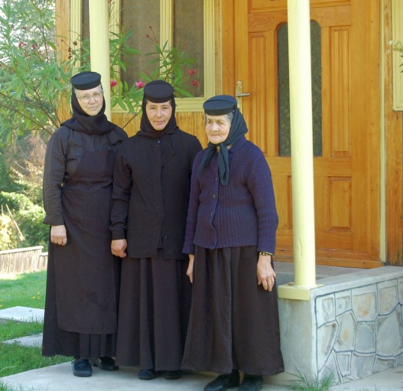 Buluc, schitul din Athosul românesc al Vrancei 13413