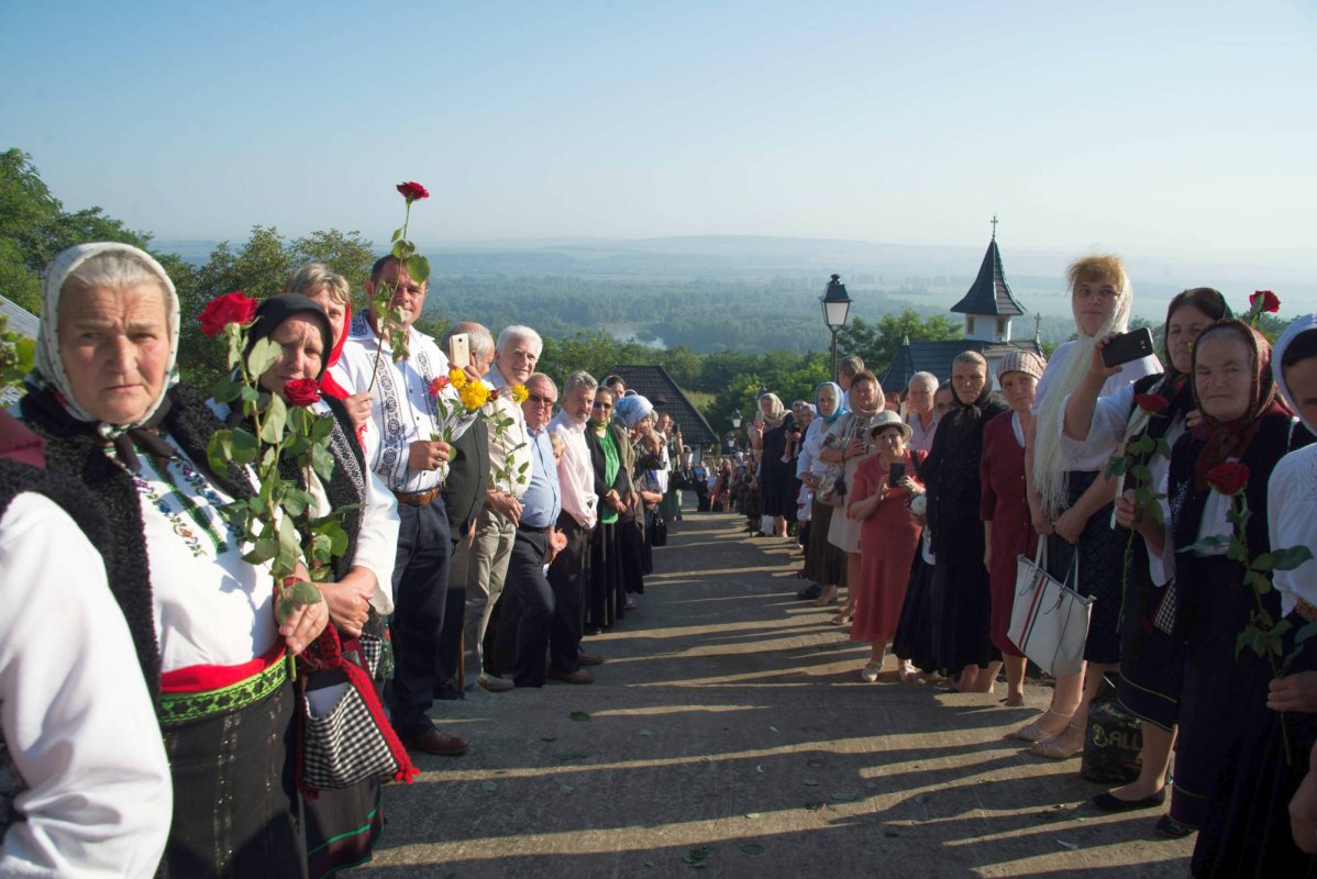 IPS Serafim: „Lumea are nevoie de sfinţi pentru ca umanitatea să fie sănătoasă” 13138