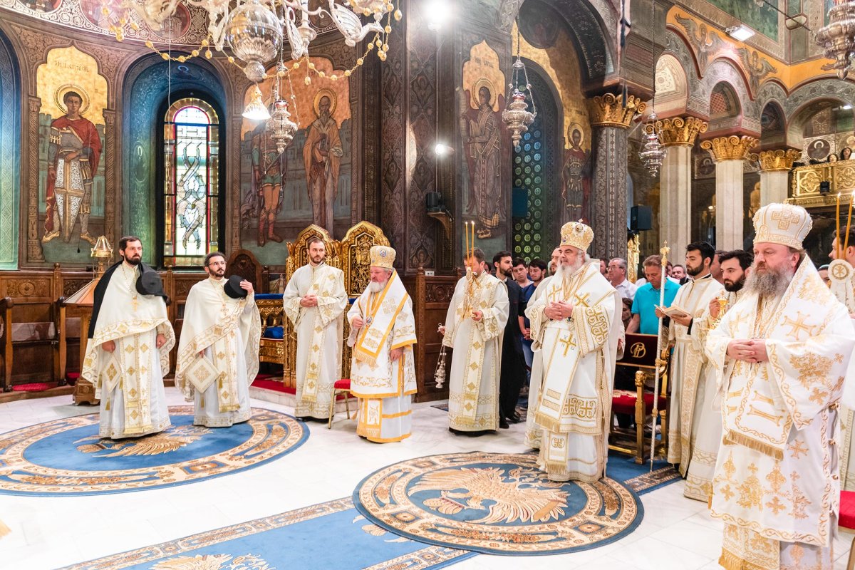 Biserica, spațiu de primire a slavei cerești 13104