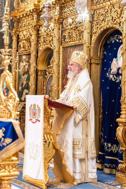 Biserica, spațiu de primire a slavei cerești 13105