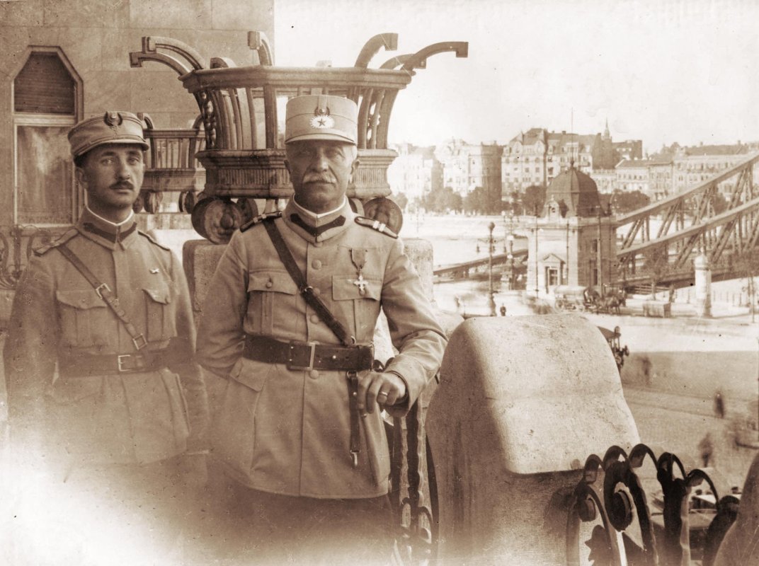 Intrarea armatei române în Budapesta 13110