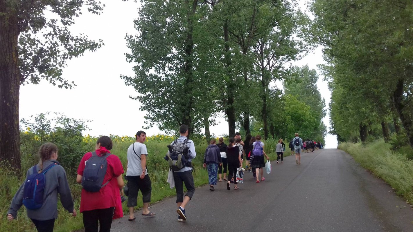 Distanţă de 220 kilometri parcursă de 160 de tineri 12908