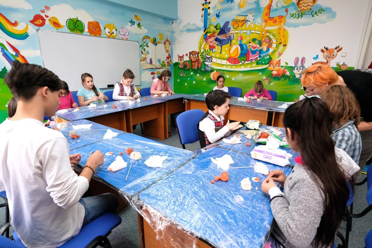 Fapte de milostenie pentru persoane defavorizate 12943