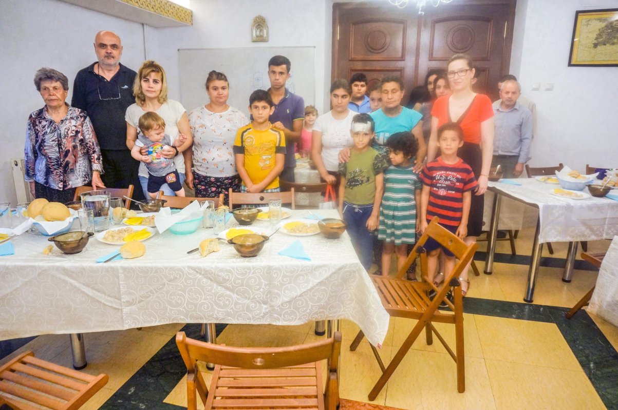 Fapte de milostenie pentru persoane defavorizate 12944