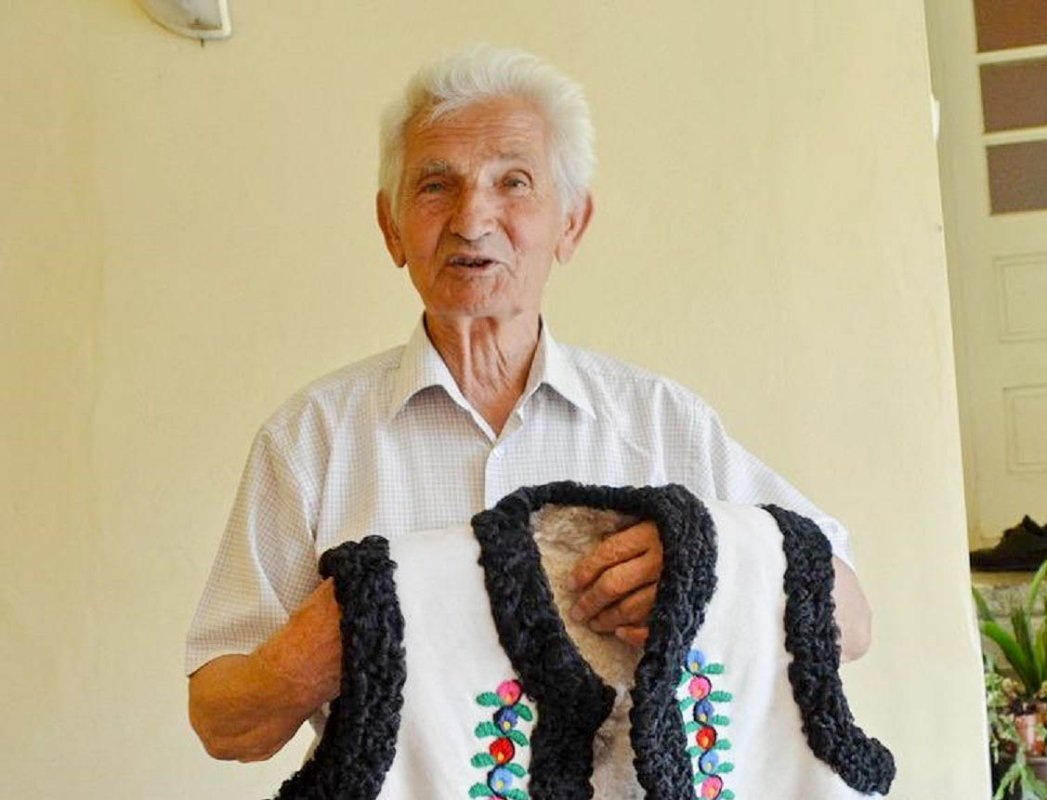 Un cojocar bihorean, declarat Tezaur Uman Viu 12966