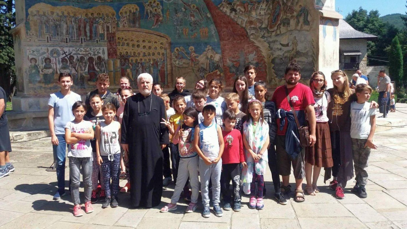 Excursie în Bucovina organizată de Asociaţia „Lumină şi dar” 12849