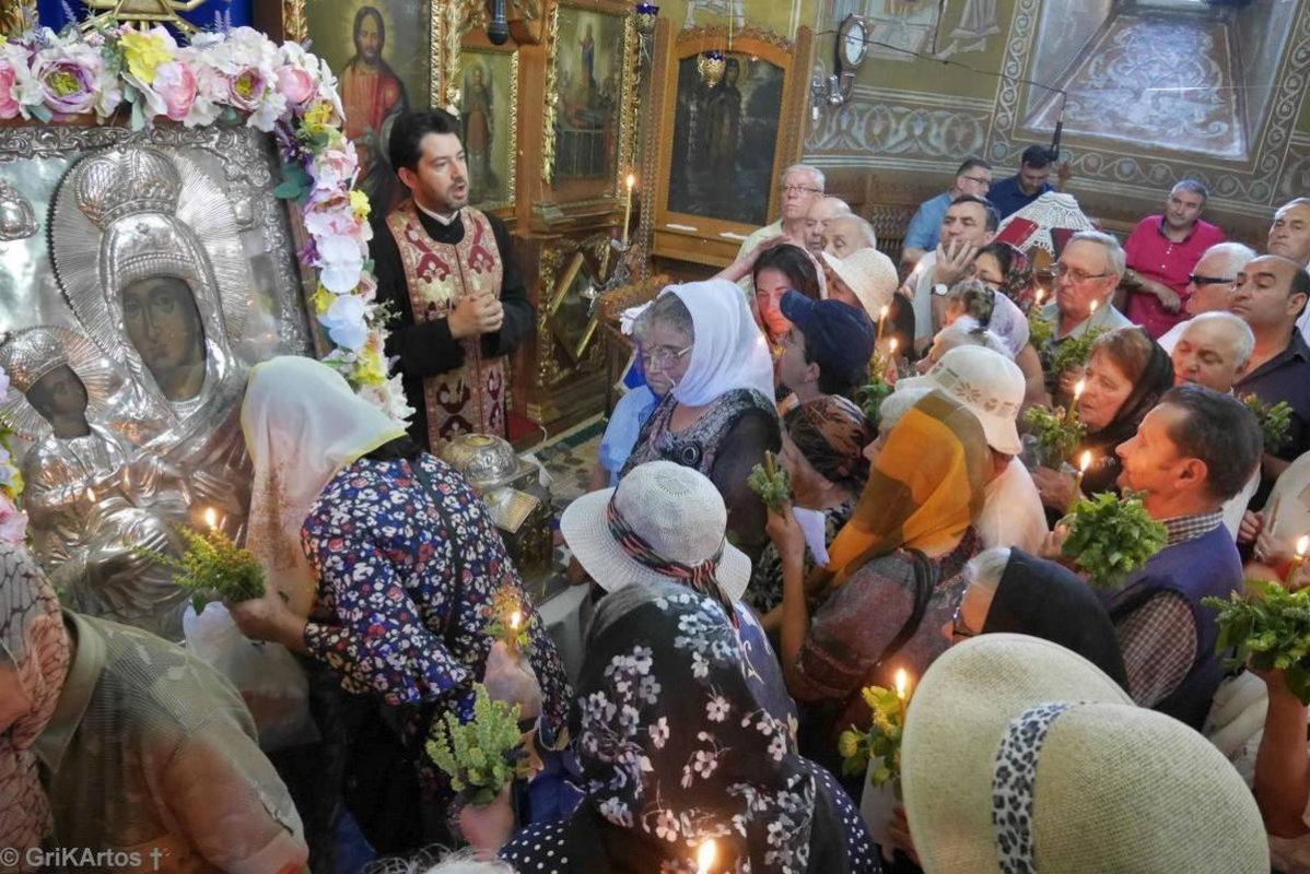 Icoana făcătoare de minuni a Maicii Domnului „Trihirussa”, la Bacău 12847