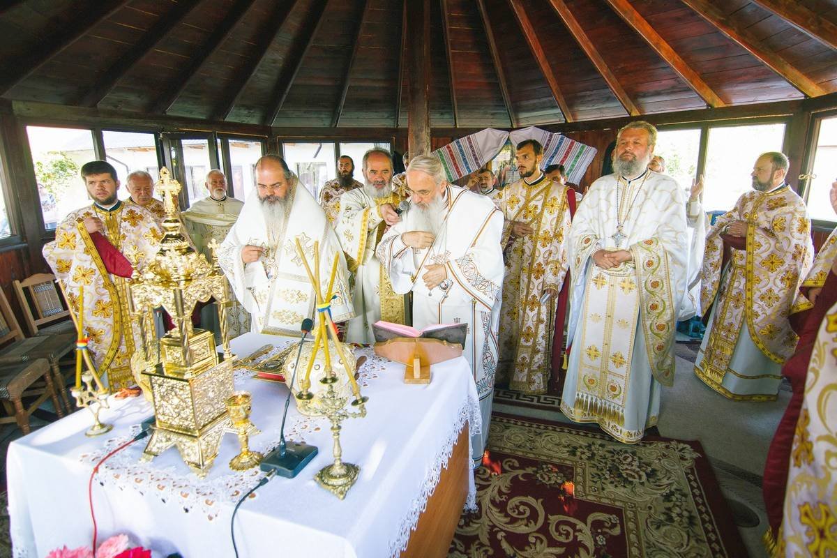 Întâlnire în rugăciune la Biserica „Pogorârea Sfântului Duh” din Negreşti 12845