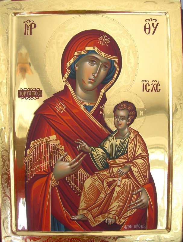 Mijlocirea ei către Hristos ţine lumea 13058