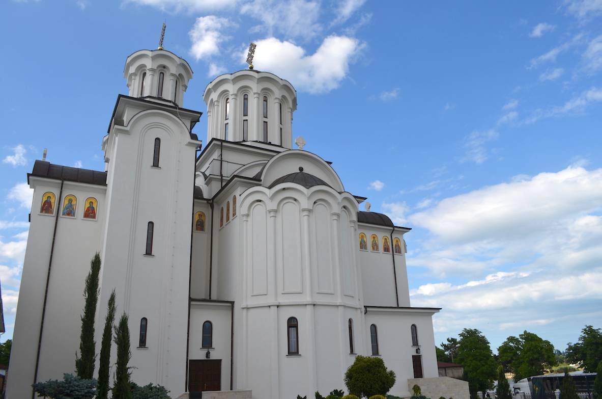 Mijlocirea ei către Hristos ţine lumea 13061