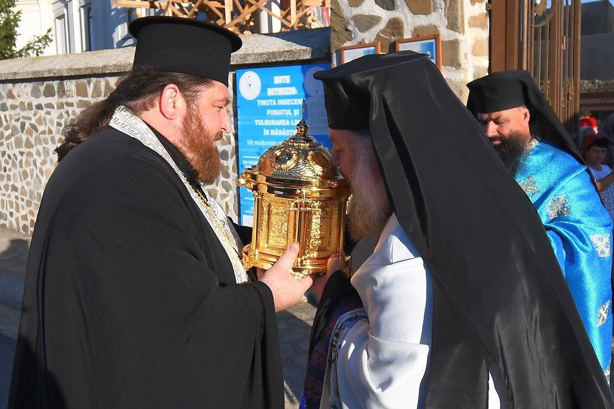 Eveniment duhovnicesc la Mănăstirea Hadâmbu 12707