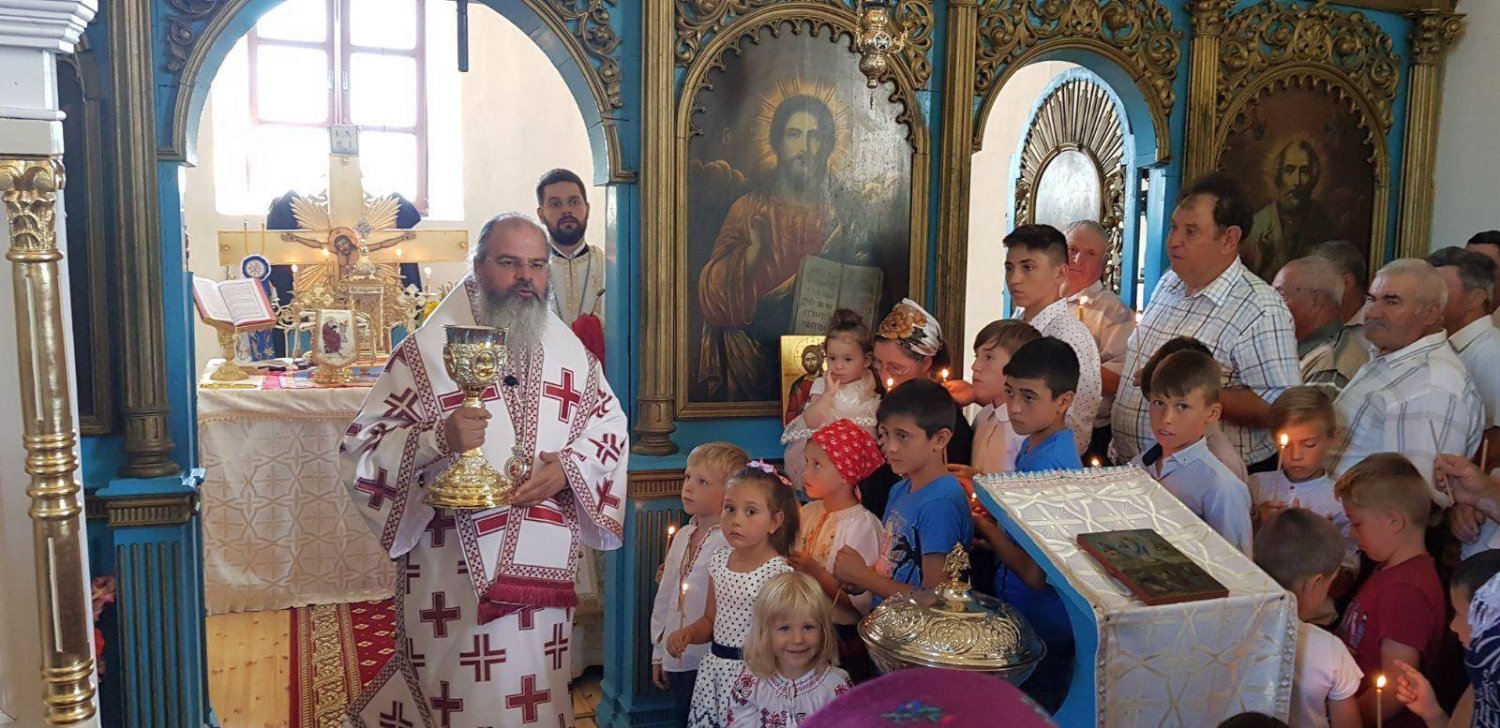 PS Ignatie: „Maica Domnului ne încredinţează că este grabnic ajutătoare” 12702