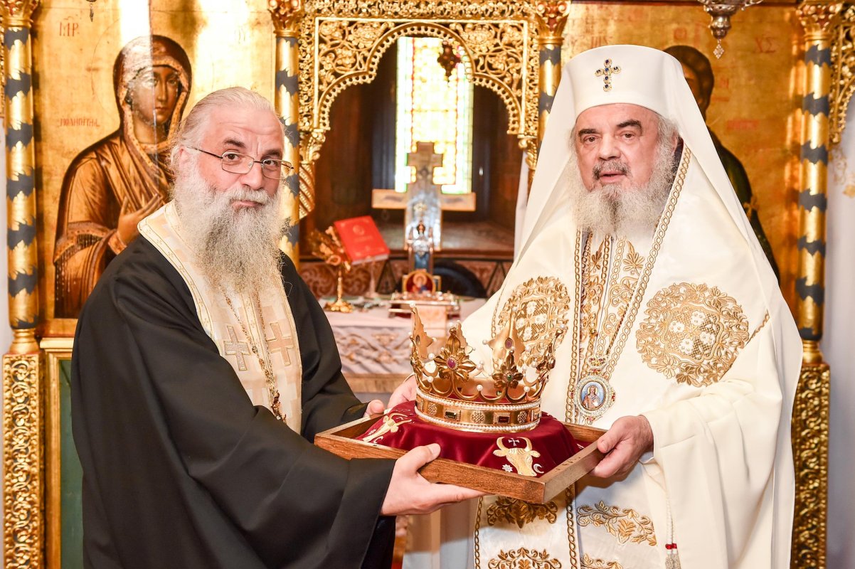 Coroana Sfântului Ștefan a fost binecuvântată 12680