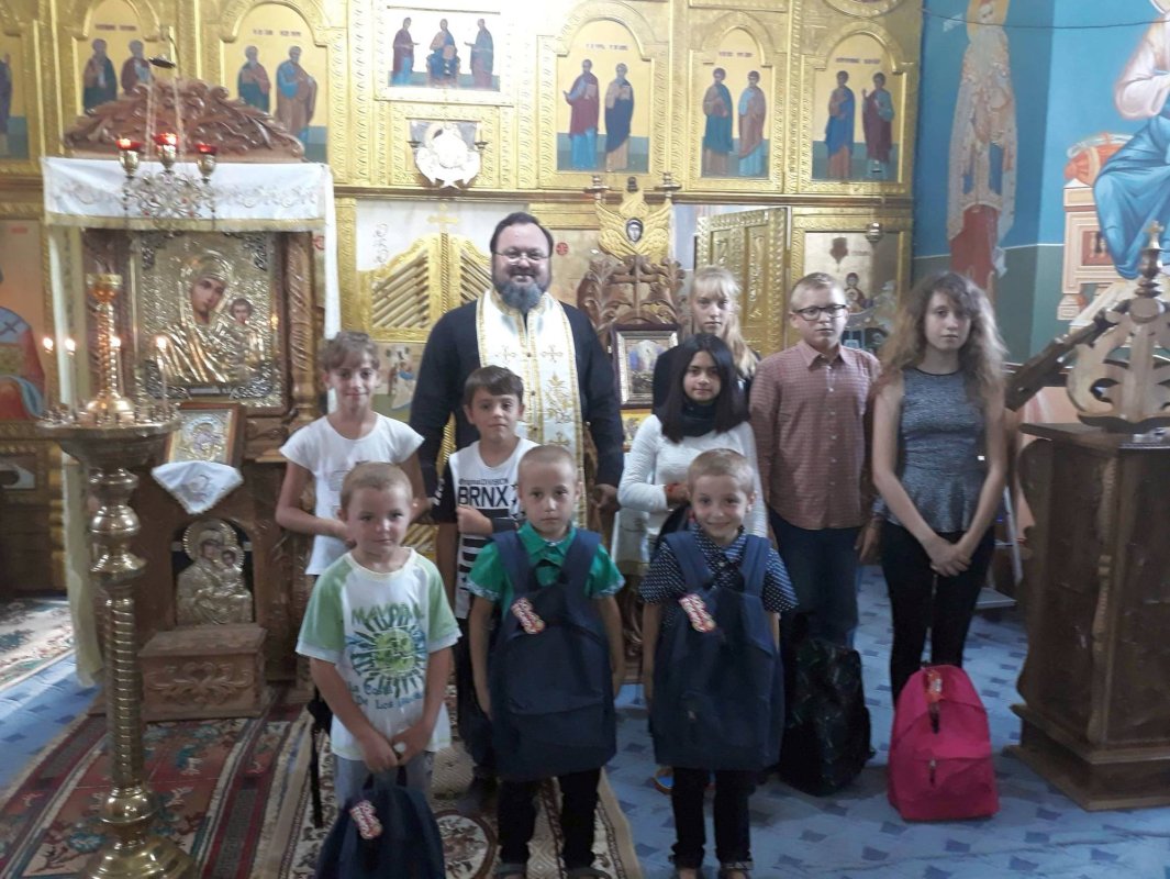 Daruri pentru nevoiaşi în Parohia Coşula 12621