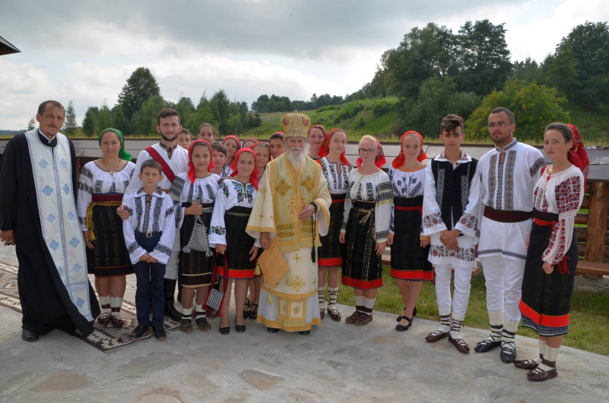 IPS Pimen: „Sunt de neînchipuit hărnicia şi credinţa dumneavoastră” 12615