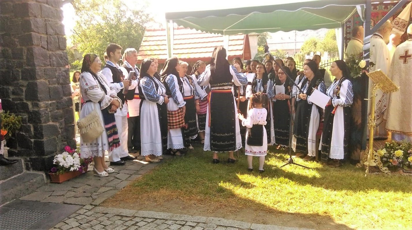 Slujiri arhierești în Duminica a XI-a după Rusalii 12627