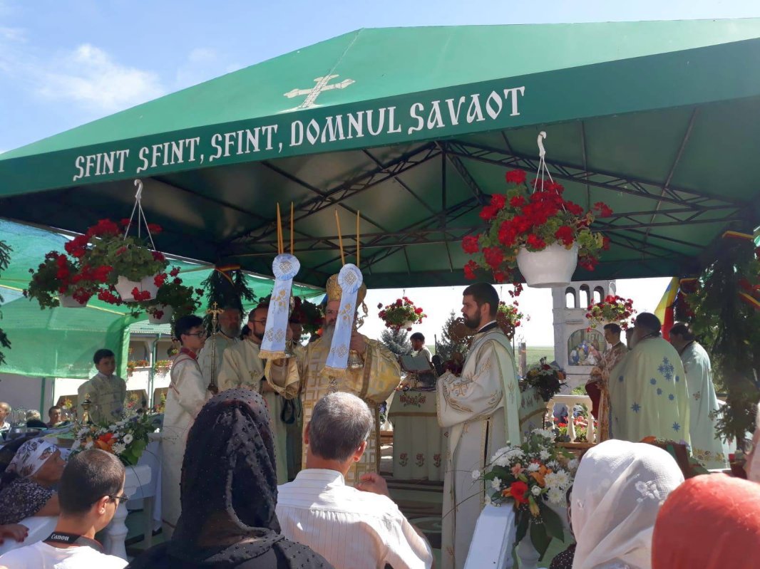 Binecuvântări arhiereşti în Episcopia Huşilor 12506