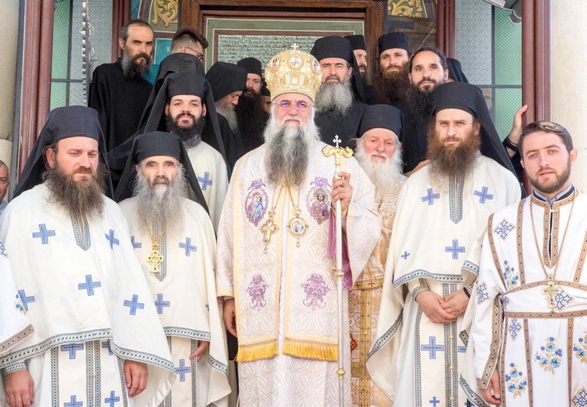 Sfântă Liturghie arhierească de hramul Mănăstirii Frăsinei 12531