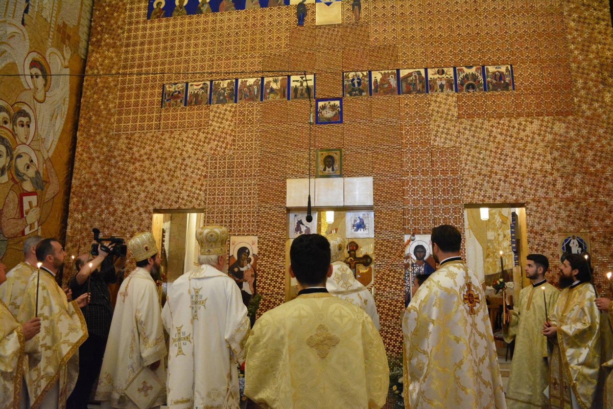 Sfințirea Bisericii „Schimbarea la Față” din Cluj-Napoca 12455