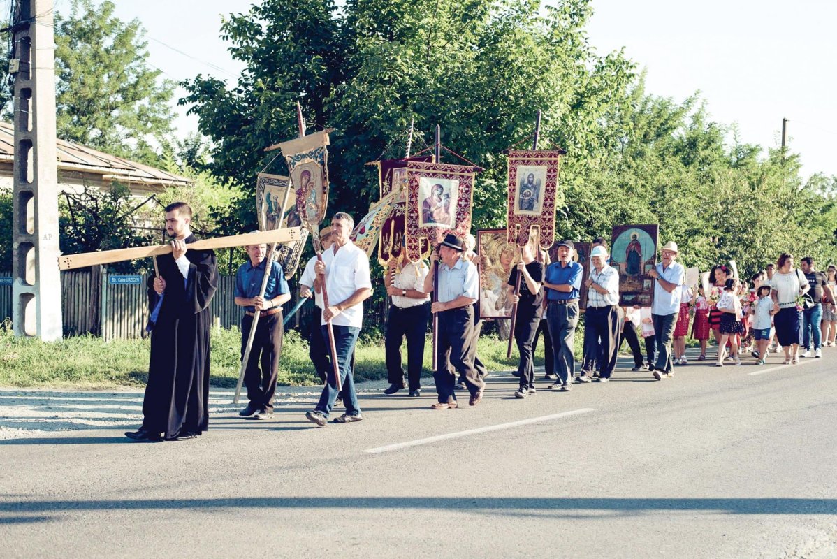 Binecuvântare și rugăciune în Parohia Gârbovi 1 12425