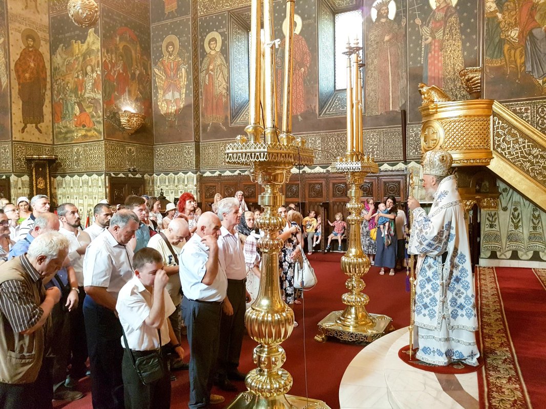 Binecuvântări pentru credincioșii din Muntenia şi Dobrogea 12413