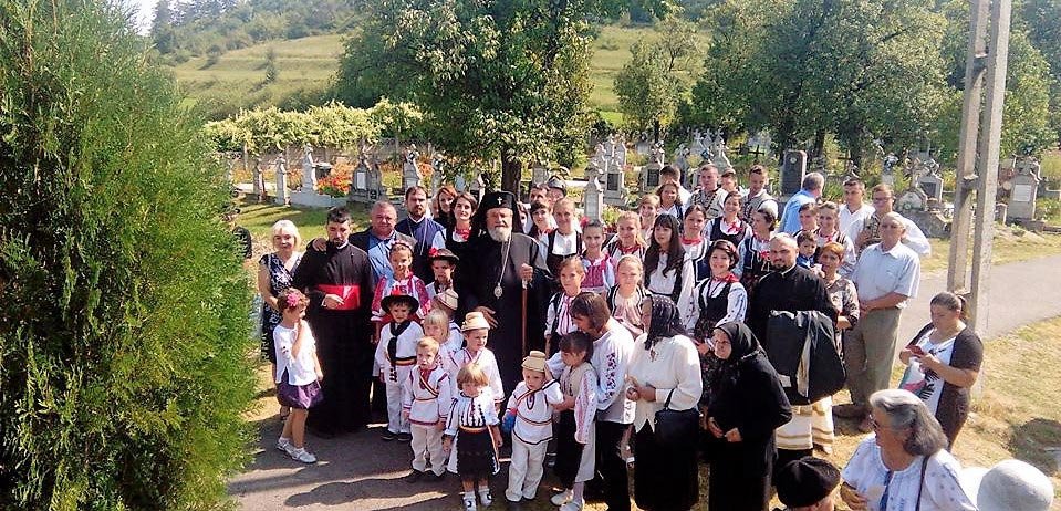 Slujiri arhierești în Duminica a 12-a după Rusalii 12388