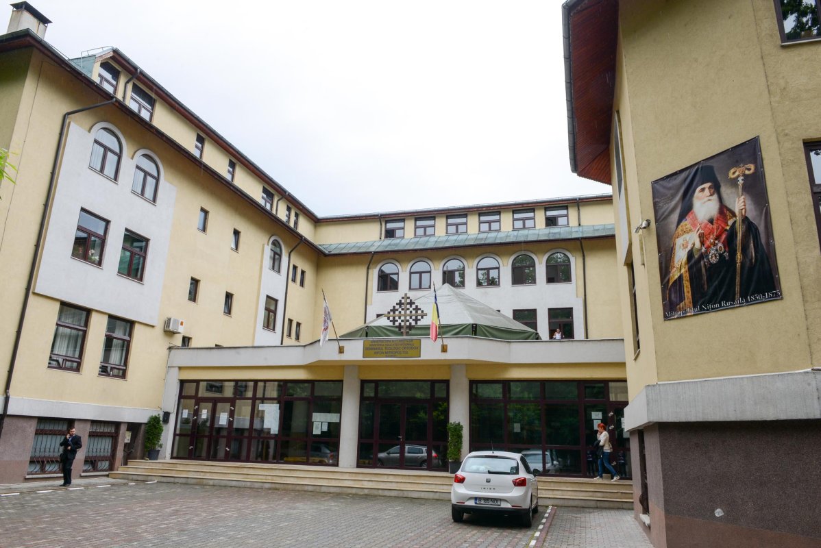 O nouă sesiune de admitere la seminariile teologice 12345