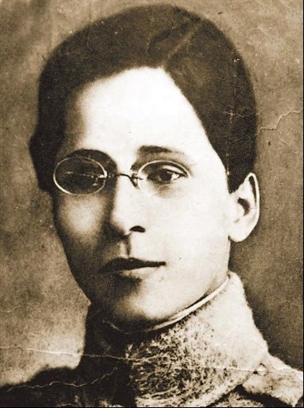 Ecaterina Teodoroiu, la 101 ani de la trecerea la cele veşnice 12276