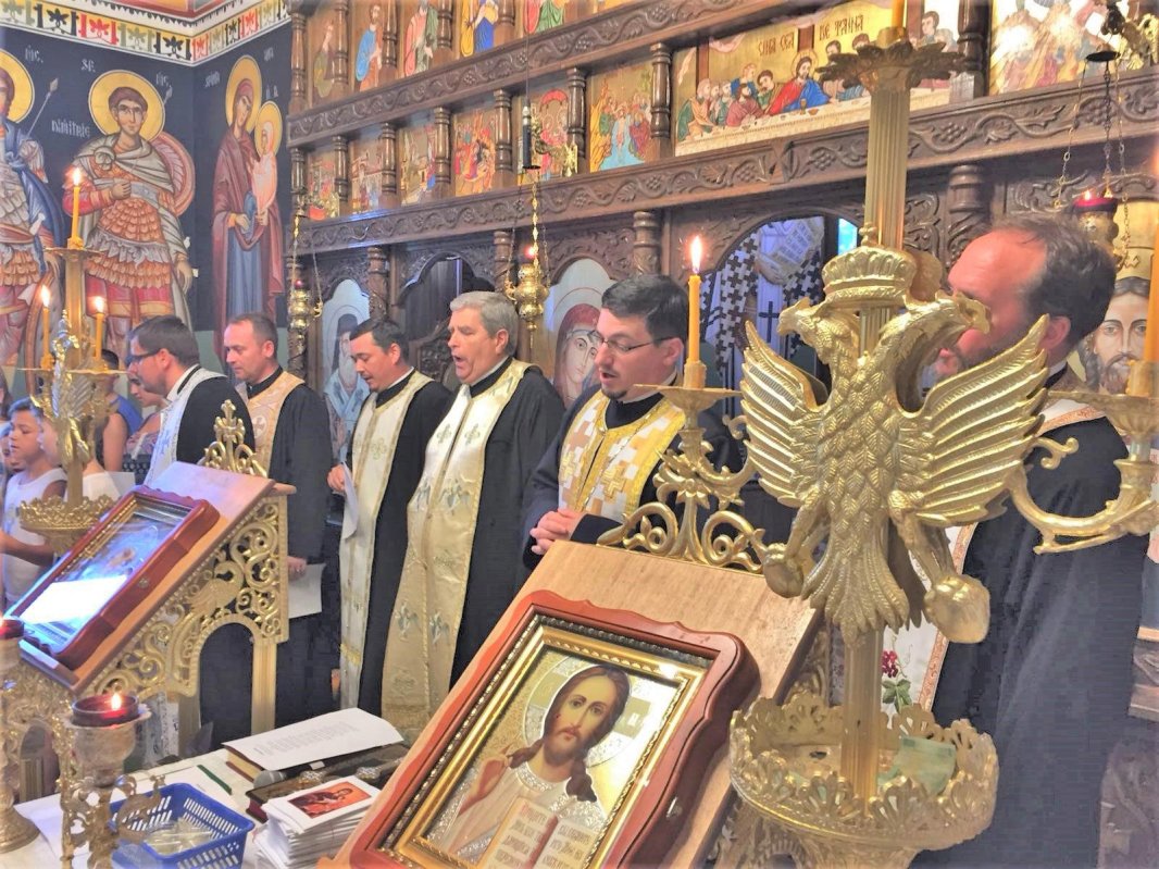 Seară duhovnicească în Parohia „Sfântul Nectarie” Băile Felix 12268