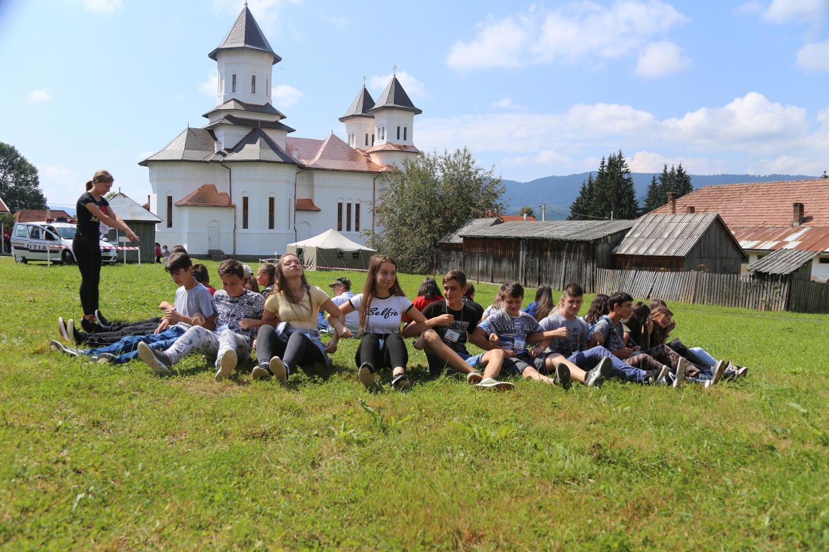 „Tabăra de vară la Poalele Călimanilor”, la Bilbor, județul Harghita 12209