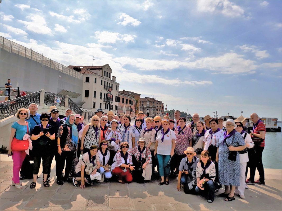 Pelerini clujeni „Pe urmele sfinților în Italia” I 12139