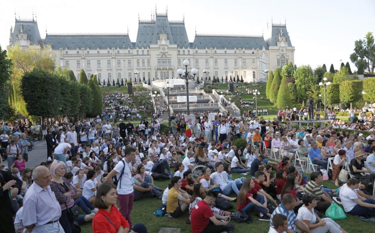 Dan Puric: „Tinerii au nevoie să vibreze la ceea ce le aparţine” 11990