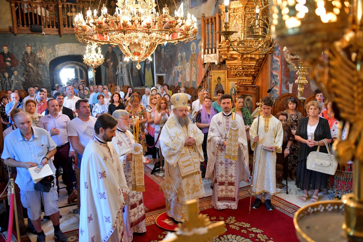 Intensificare a activităţilor pastorale la Parohia Icoanei 12043